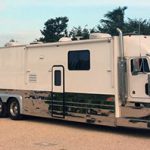 1998 Kingsley Coach Peterbilt RV